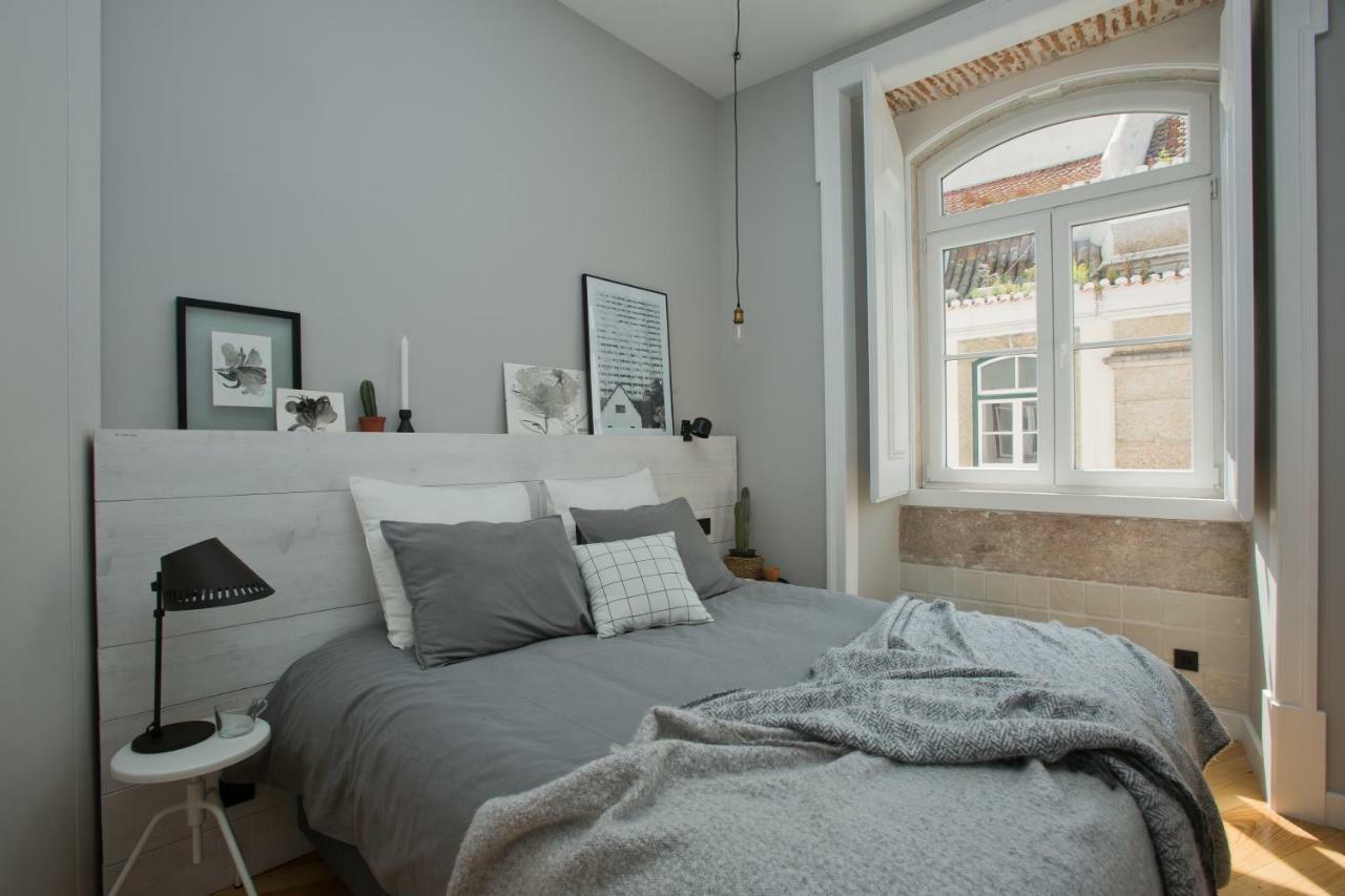Update Urban Chic Flat In 19Th Century Building 2 Bedrooms & 2 Bathrooms & Ac Central Alfama District Lisabona Exterior foto
